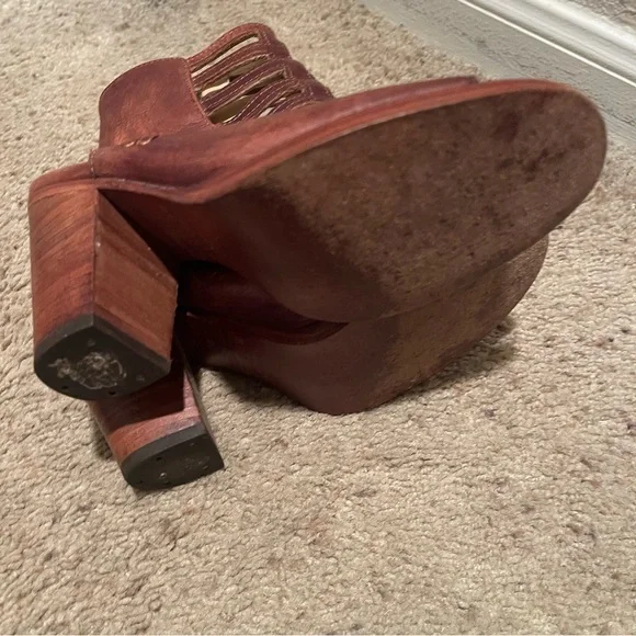 Bed Stu women chestnut brown distressed leather caged stacked heel shoes, 8 1/2 - Picture 9 of 12